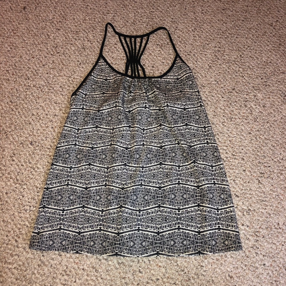 Black and white patterned top